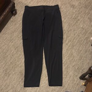 GOOD CONDITION ‼️ Athleta Chelsea Utility Cargo Jogger Pants Size 14